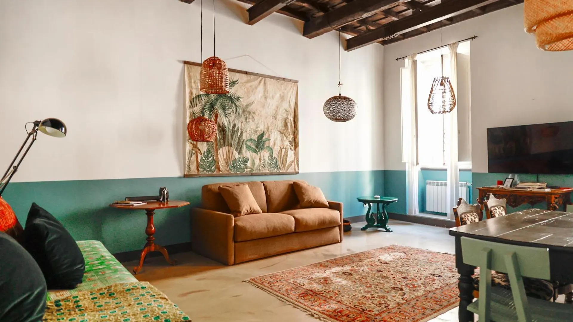 Charming Apartment In Monti, Steps To Colosseum Rome