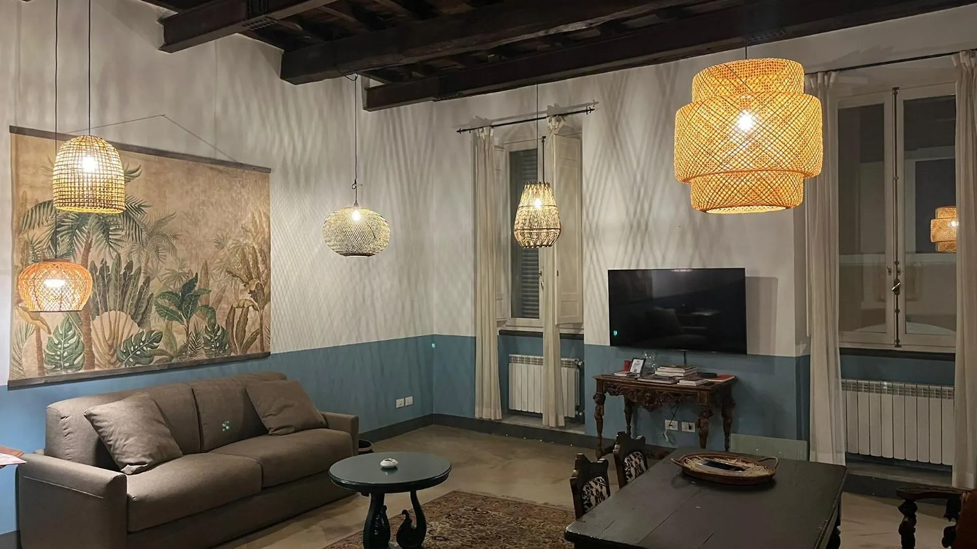 Charming Apartment In Monti, Steps To Colosseum Rome