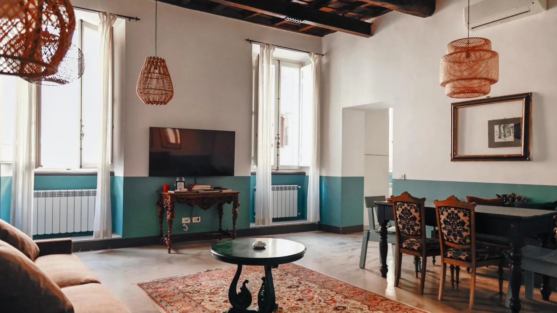 Charming Apartment In Monti, Steps To Colosseum Rzym